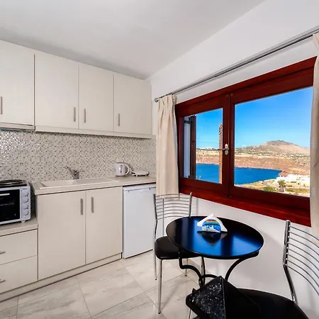 Aspalathos Apartment